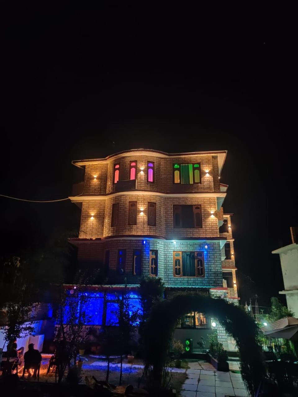 Majestic Mountain Bhaiji Guest House Kasol Exterior photo