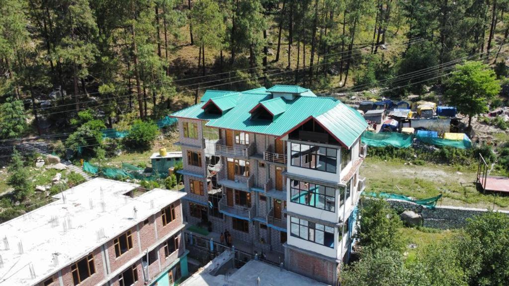 Majestic Mountain Bhaiji Guest House Kasol Exterior photo