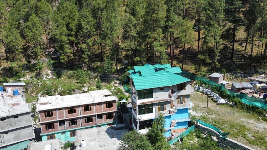 Majestic Mountain Bhaiji Guest House Kasol Exterior photo