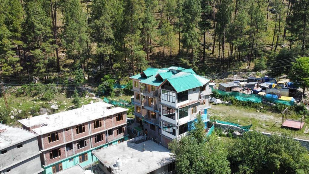 Majestic Mountain Bhaiji Guest House Kasol Exterior photo