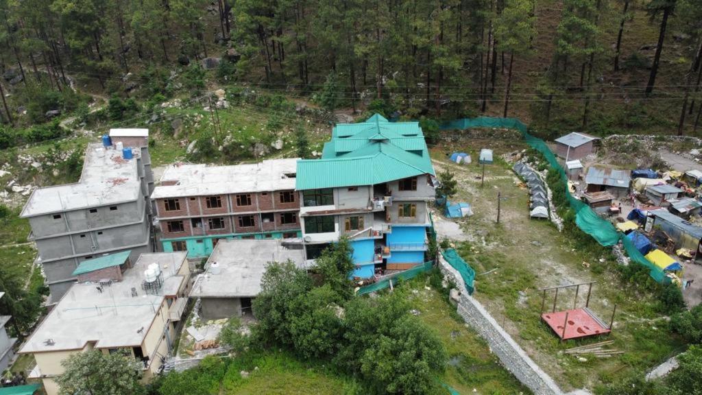 Majestic Mountain Bhaiji Guest House Kasol Exterior photo